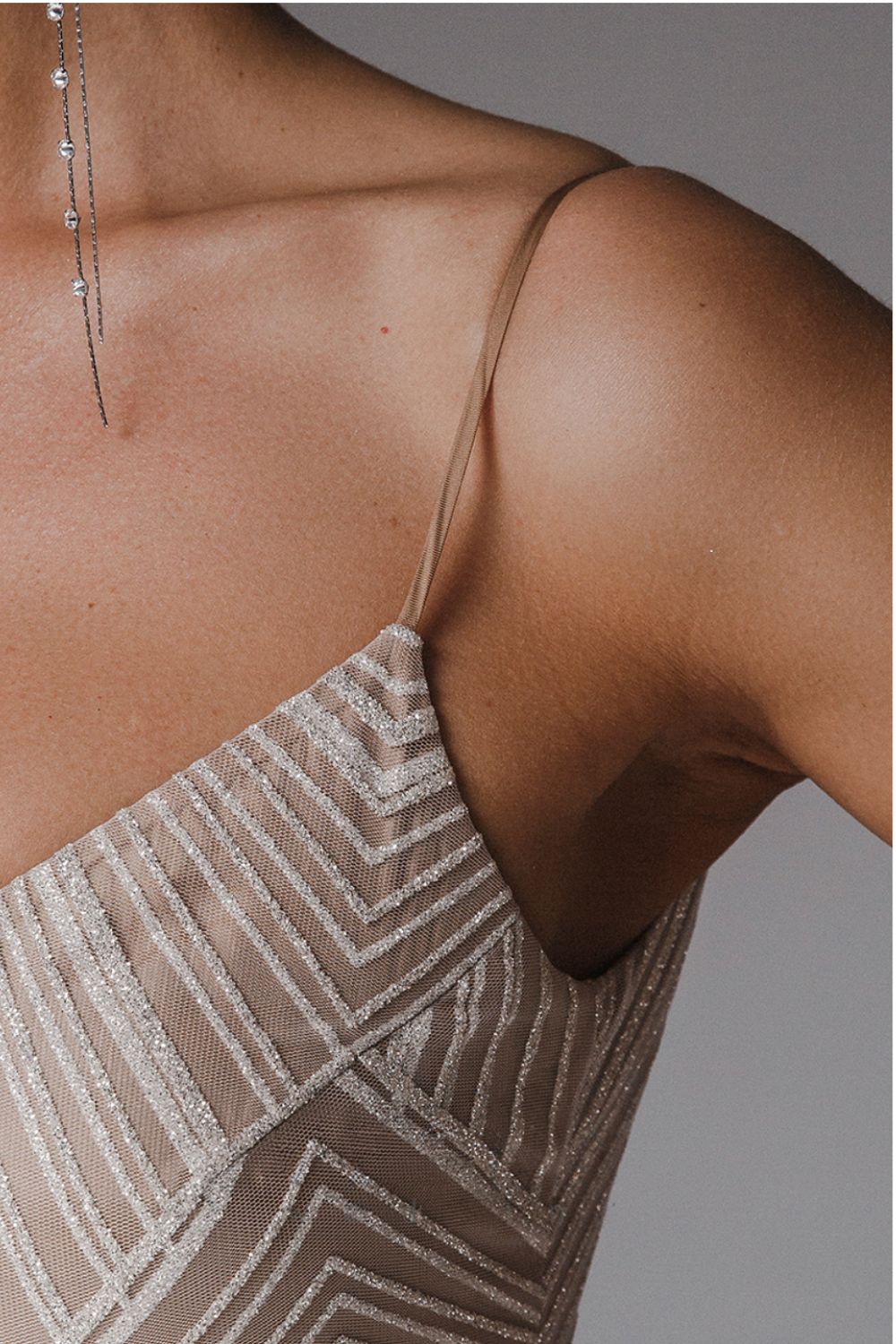Vita Di Palma™ | Shimmering Geometric Elegance & Flattering A-Line Fit