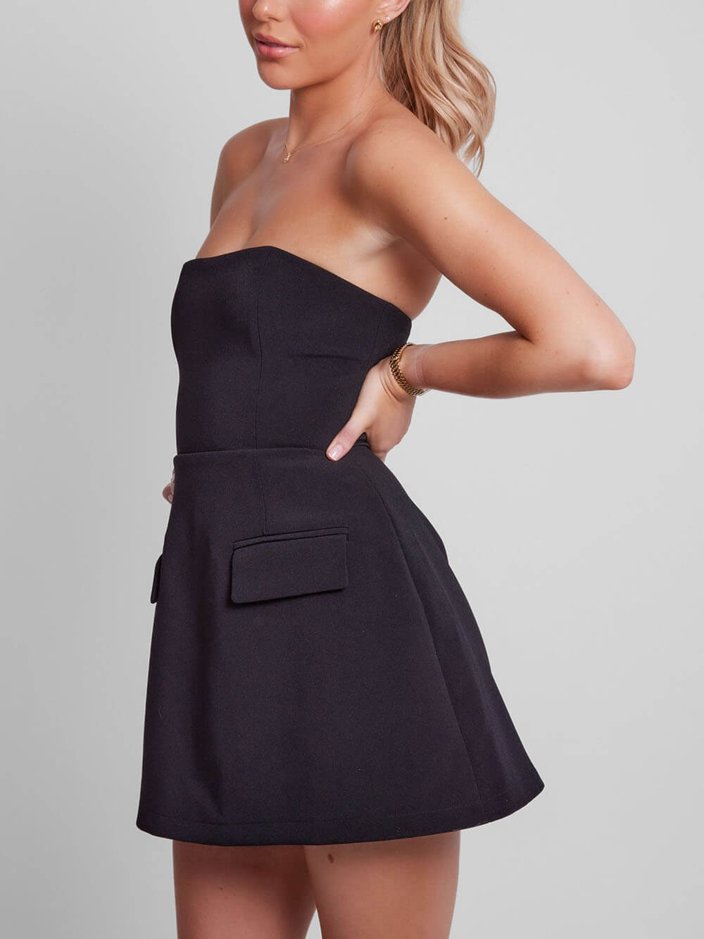 Vita Di Palma™ | Neckline Ultimate Strapless Dress