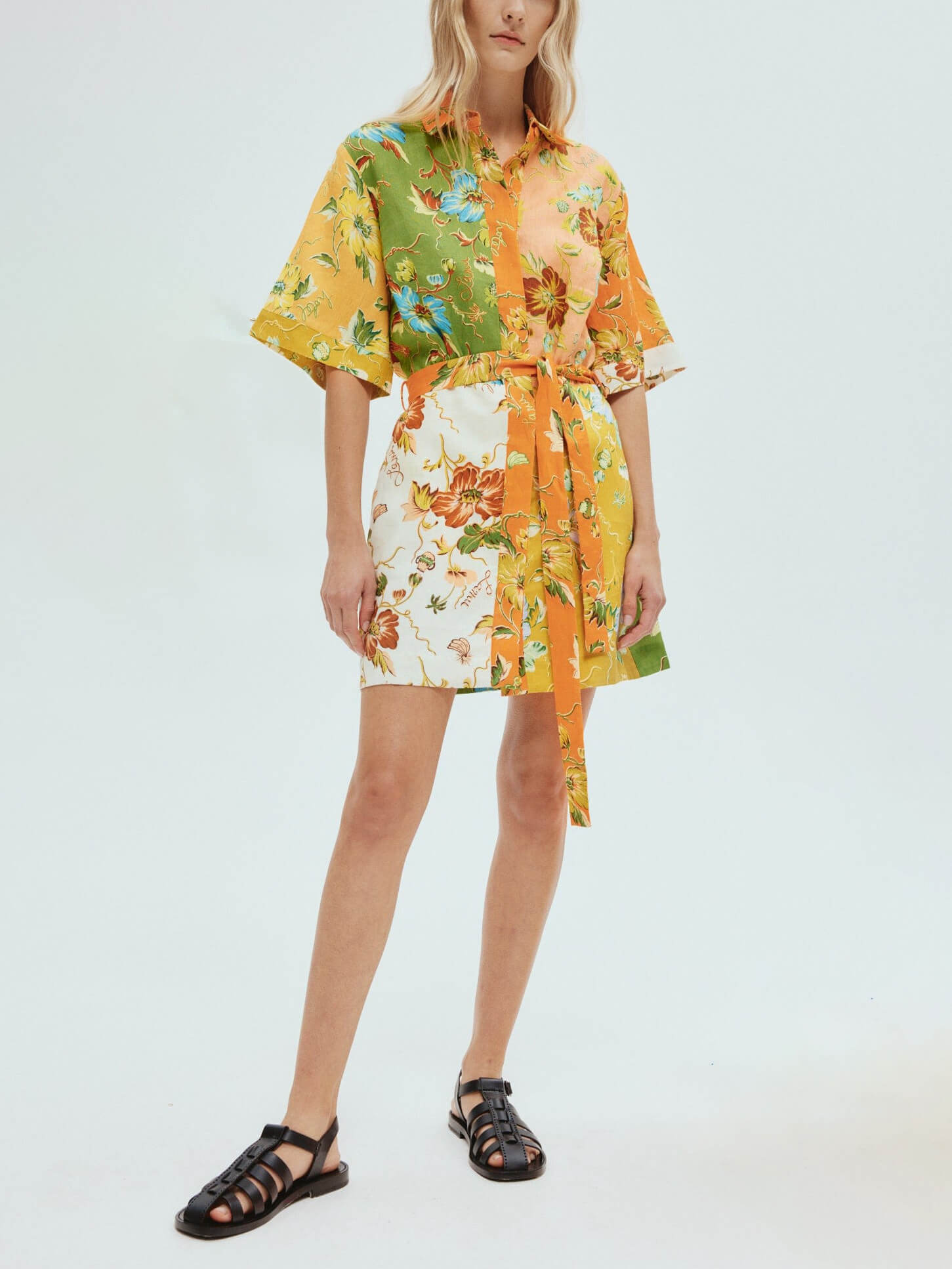 Vita Di Palma™ | Unique contrasting floral print mini dress