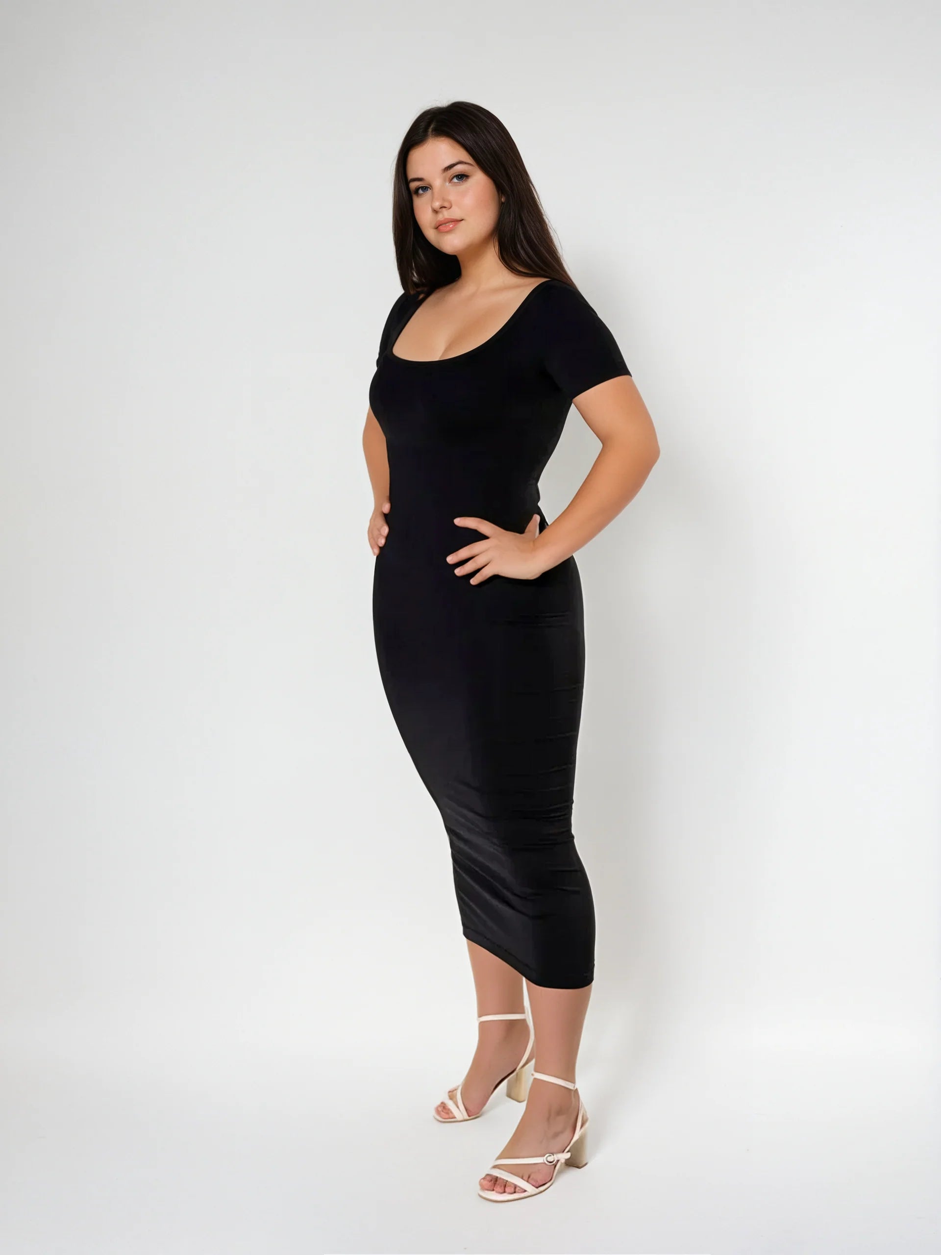 Vita Di Palma™ | Short Sleeve Midi Shapewear Dress