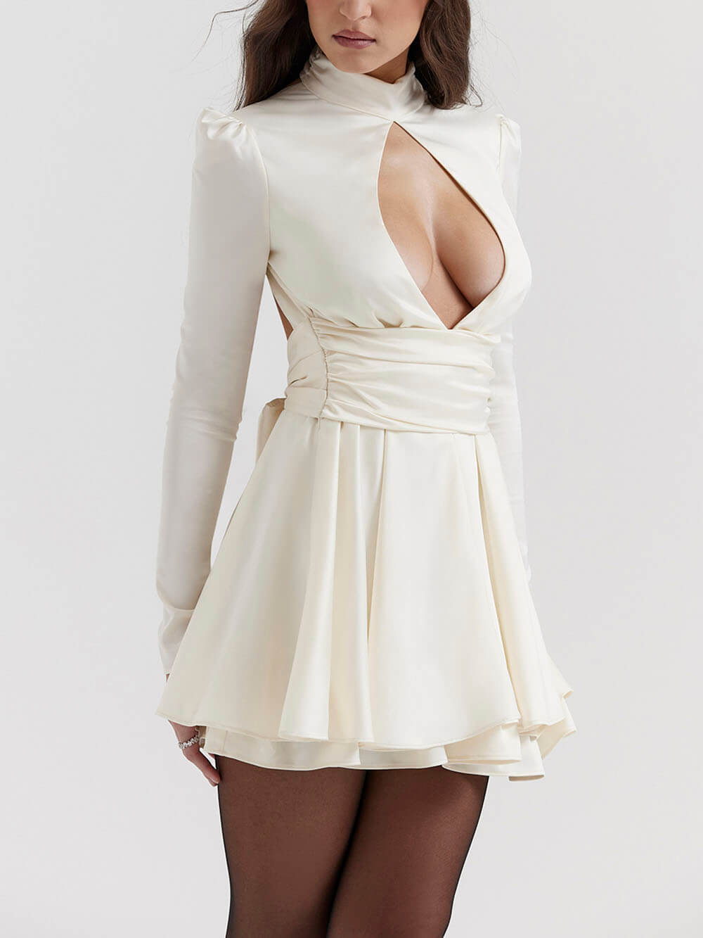 Vita Di Palma™ | Ivory Bow Mini Dress